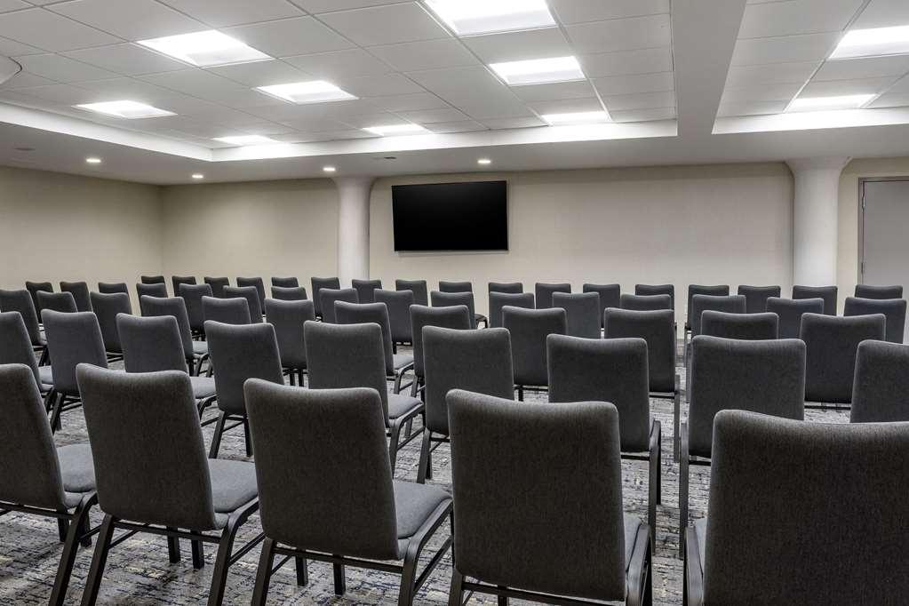 Comfort Inn & Suites Newark Liberty International Airport Instalações foto