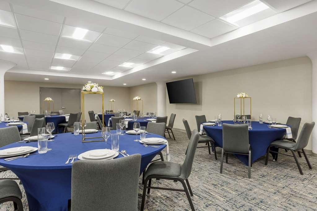 Comfort Inn & Suites Newark Liberty International Airport Instalações foto